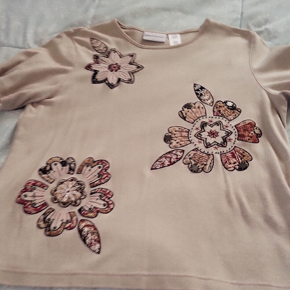Alfred Dunner Taupe Knit Top with embroidered flowers and beads.